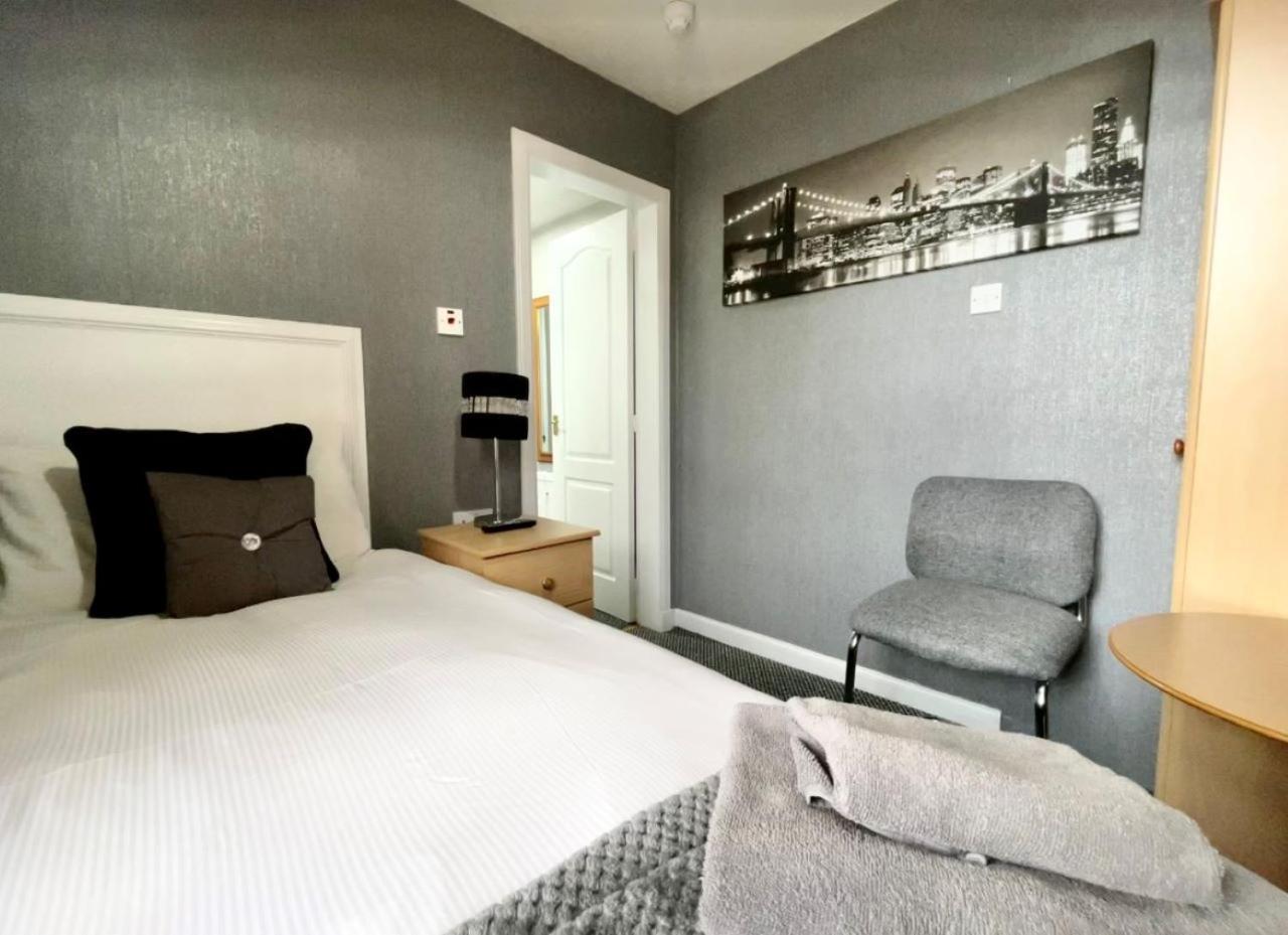 Vaila 3* Aberdeen