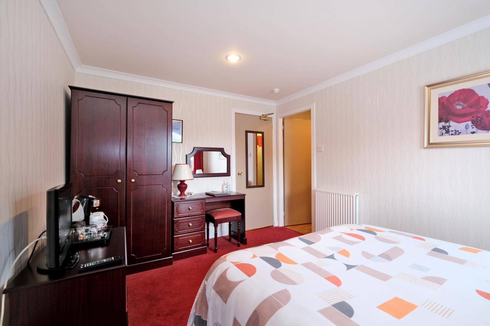The Jays 4* Aberdeen