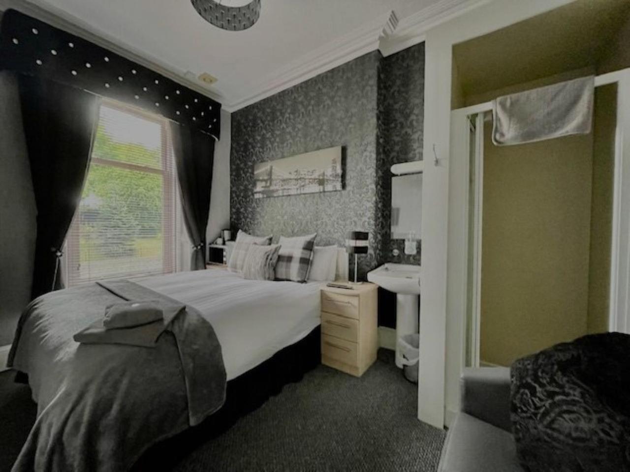 Vaila 3* Aberdeen