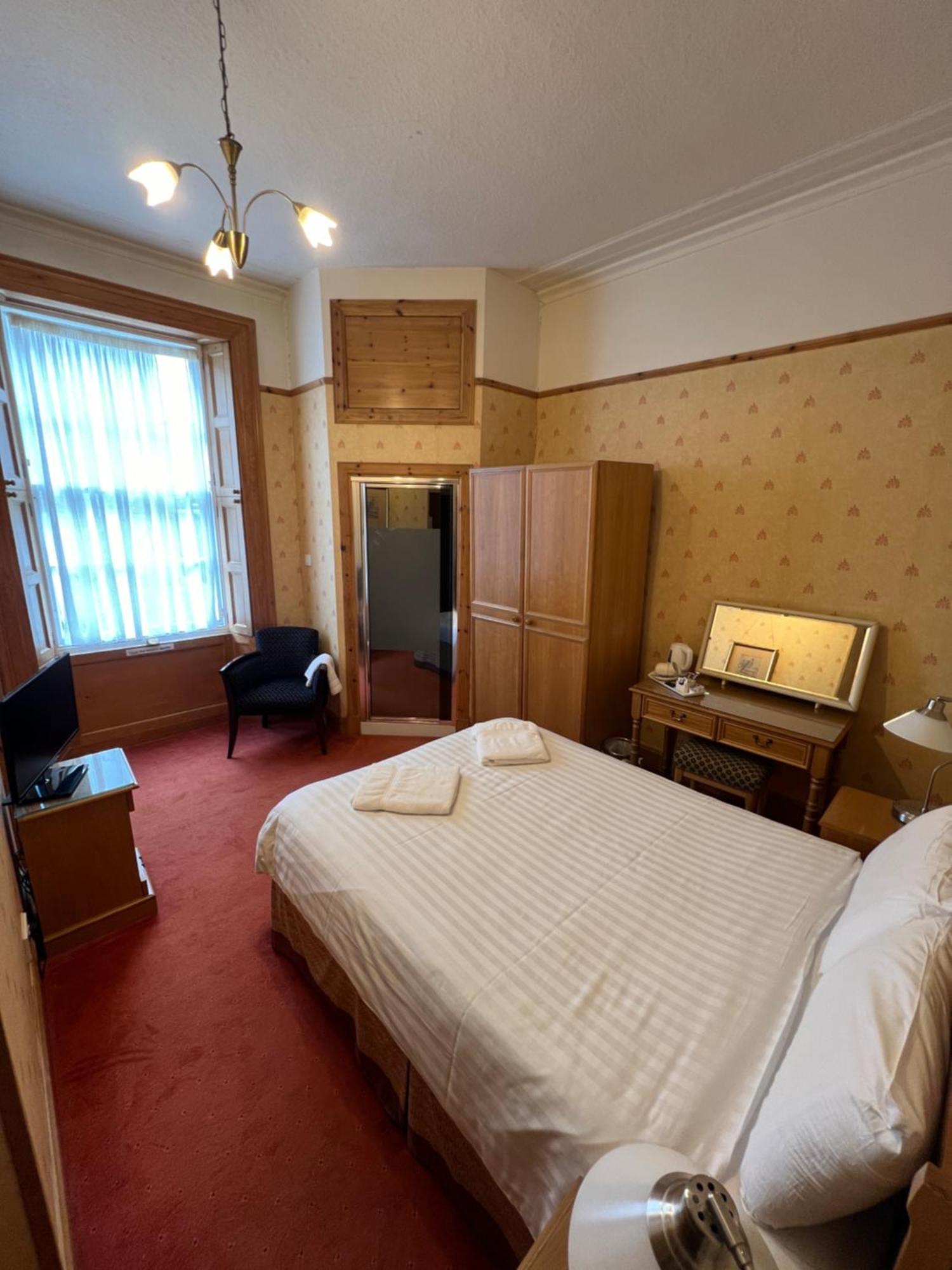 Butlers Guest house 3*