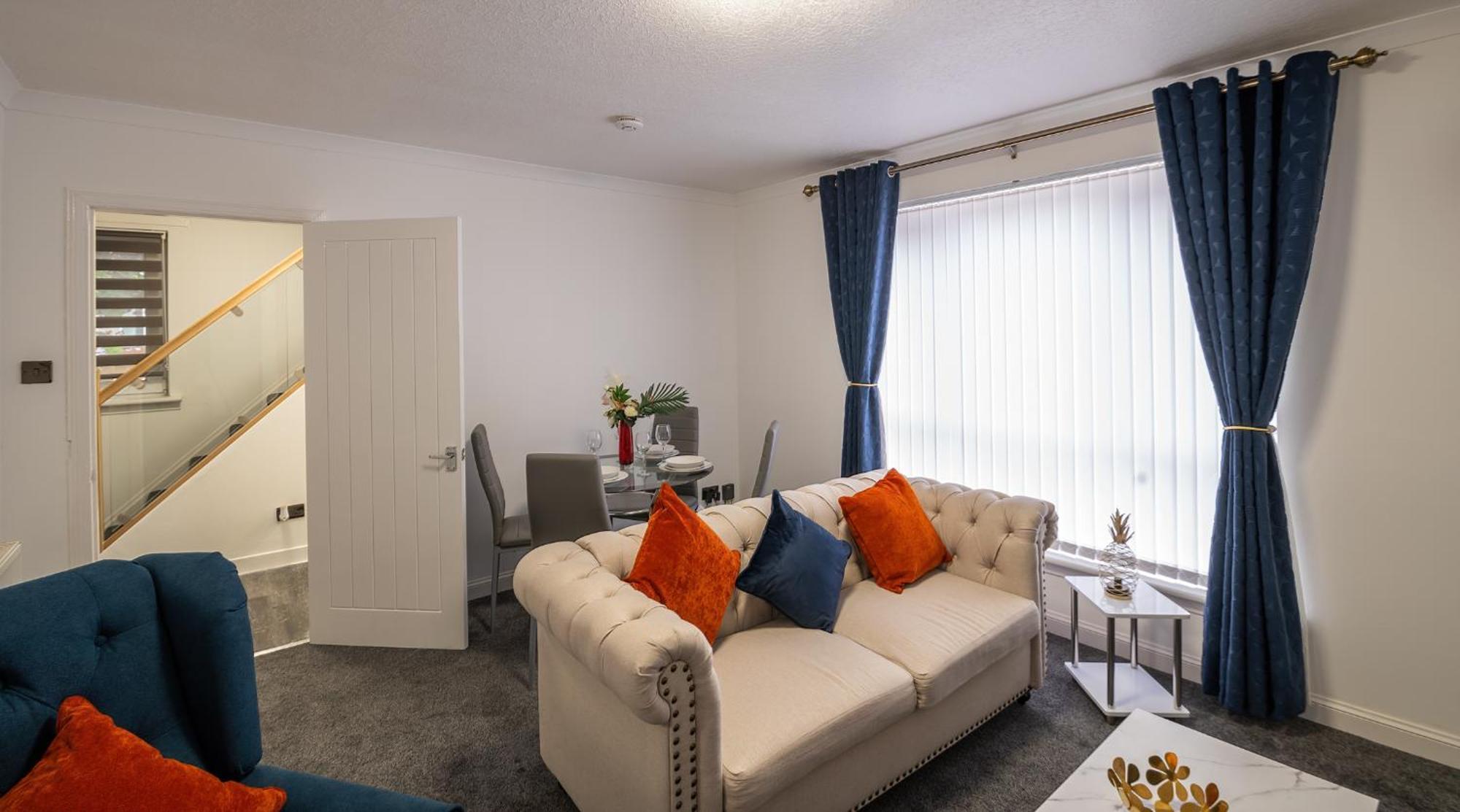 An Elegant 3 Bedroom House Holiday home *