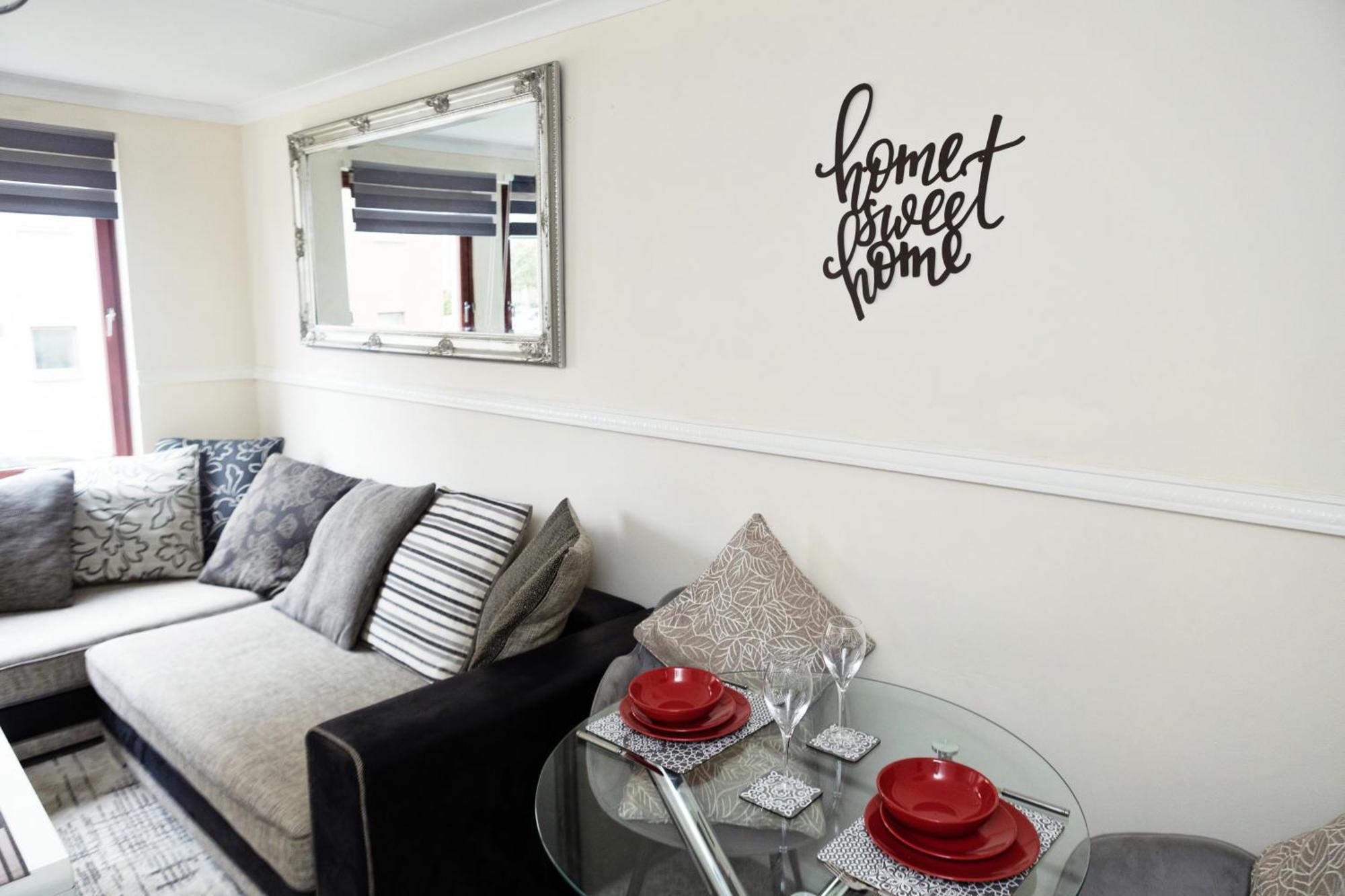 The Summit - Centre - Perfect For Long And Short *