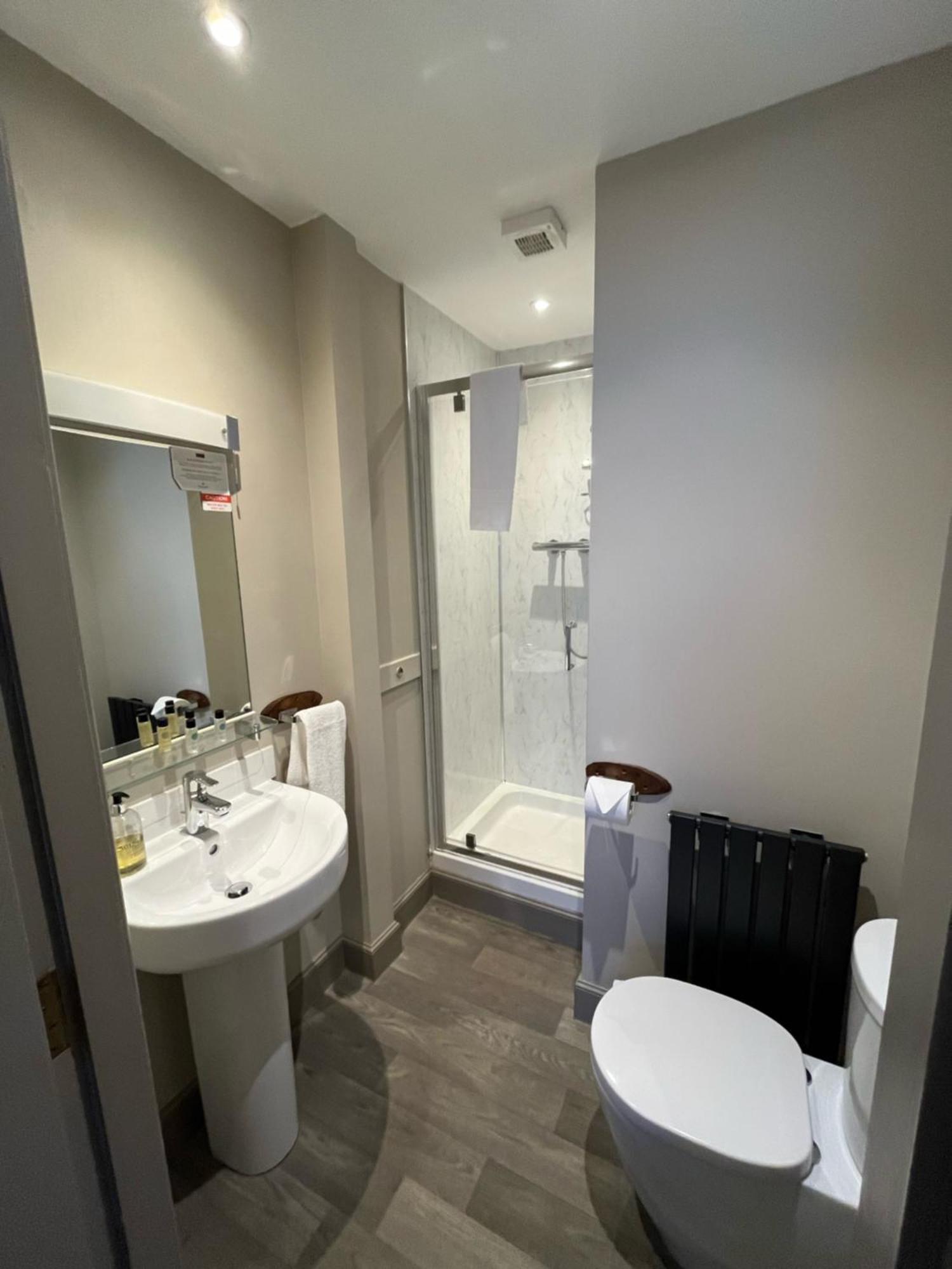Hotel The Globe 3*