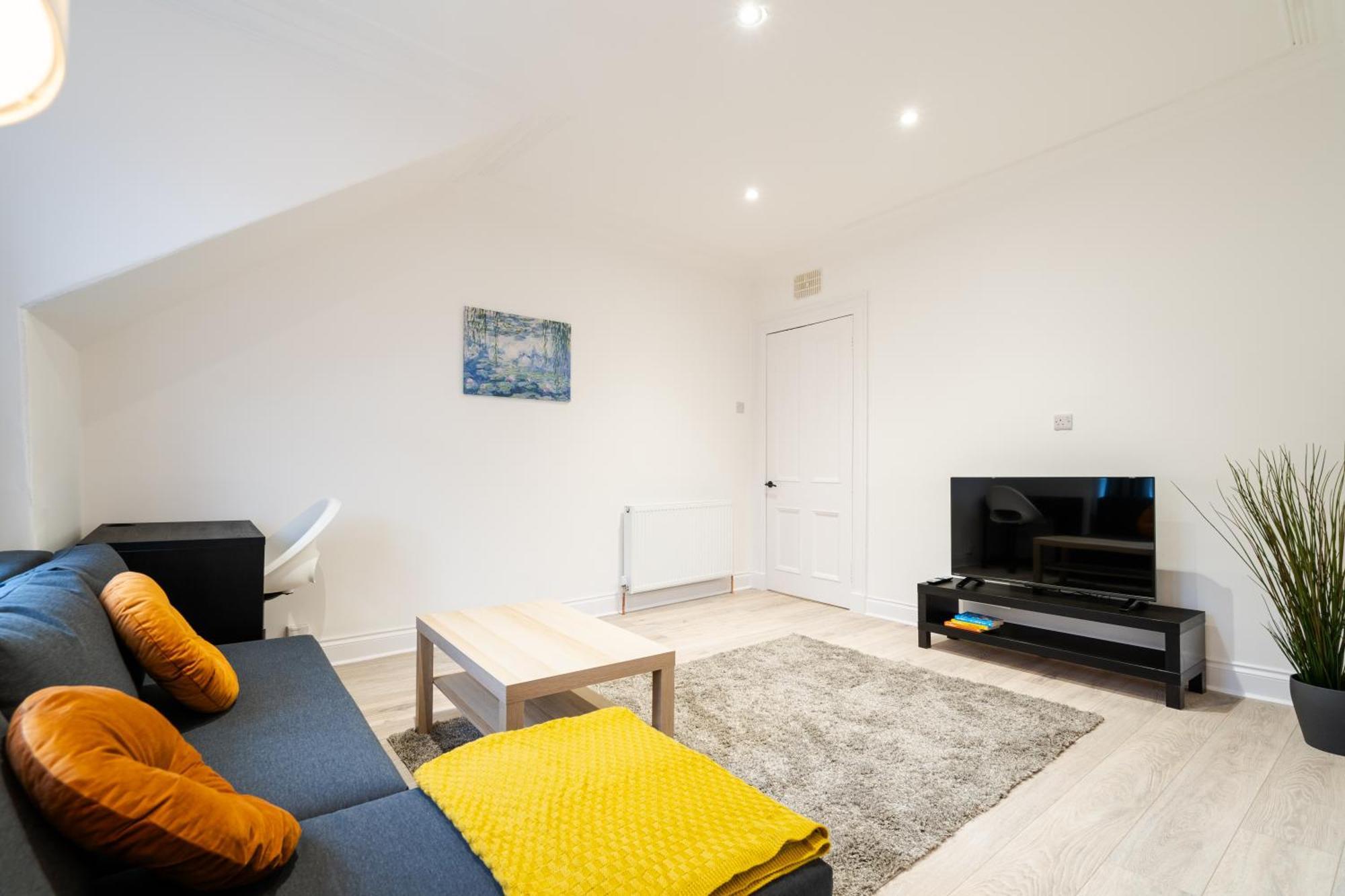 1 Bed Flat - Centre