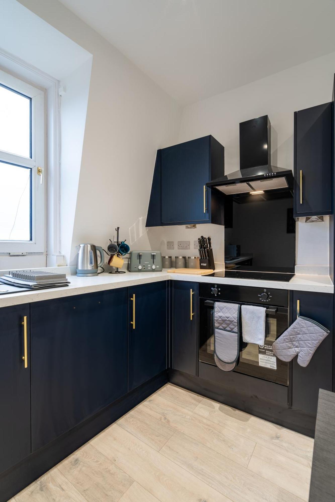 1 Bed Flat - Centre Apartment *