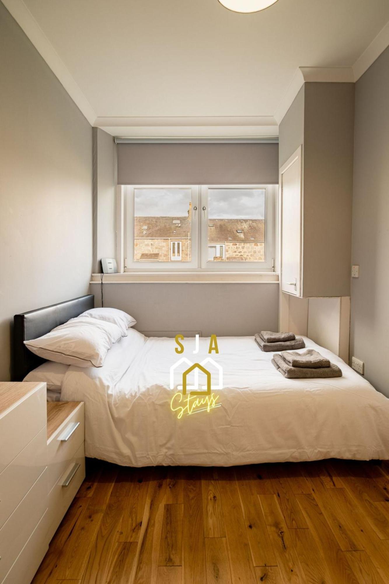 Modern - Sja - 2 Bed Apartment