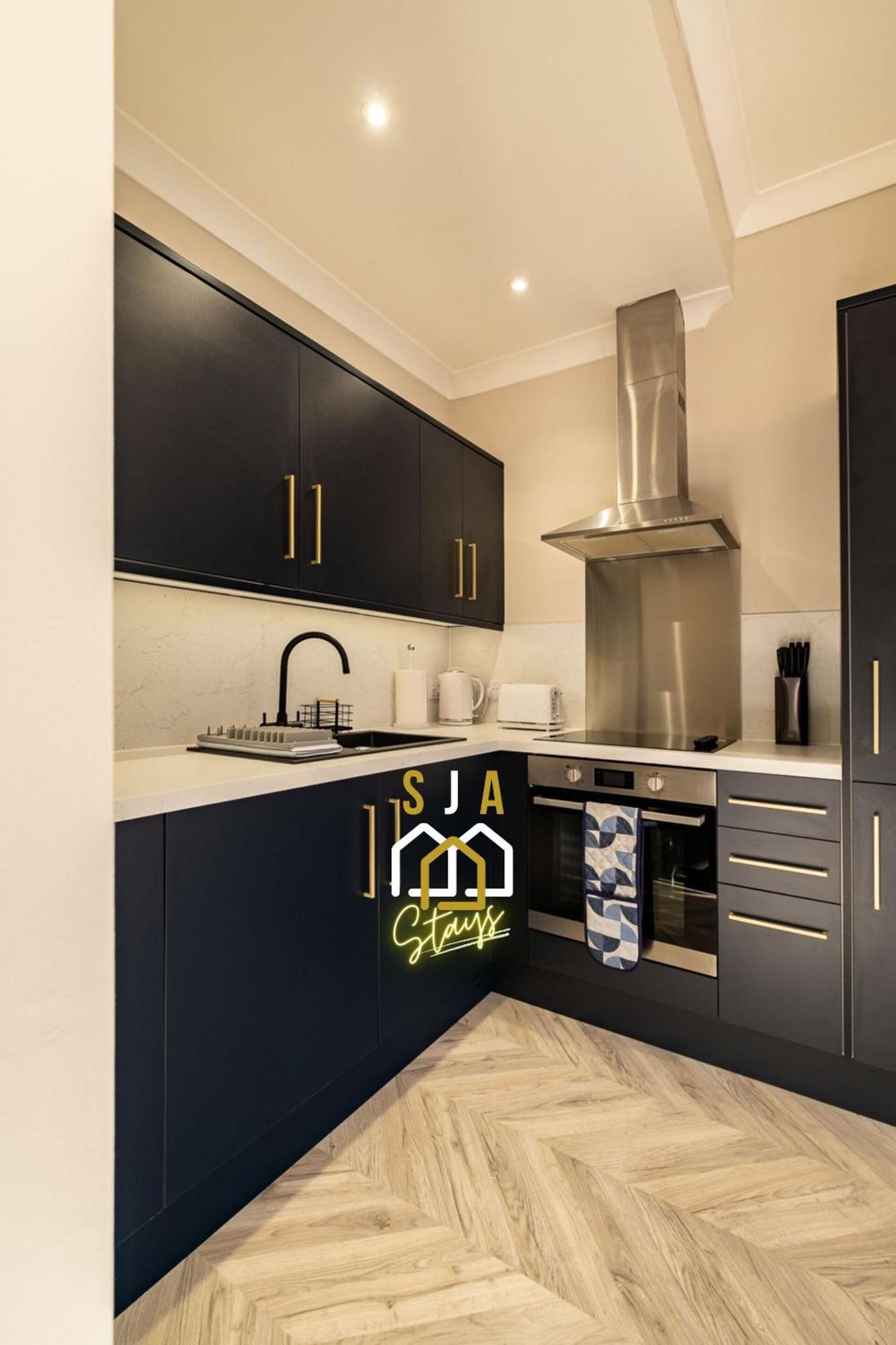Modern - Sja - 2 Bed Aberdeen