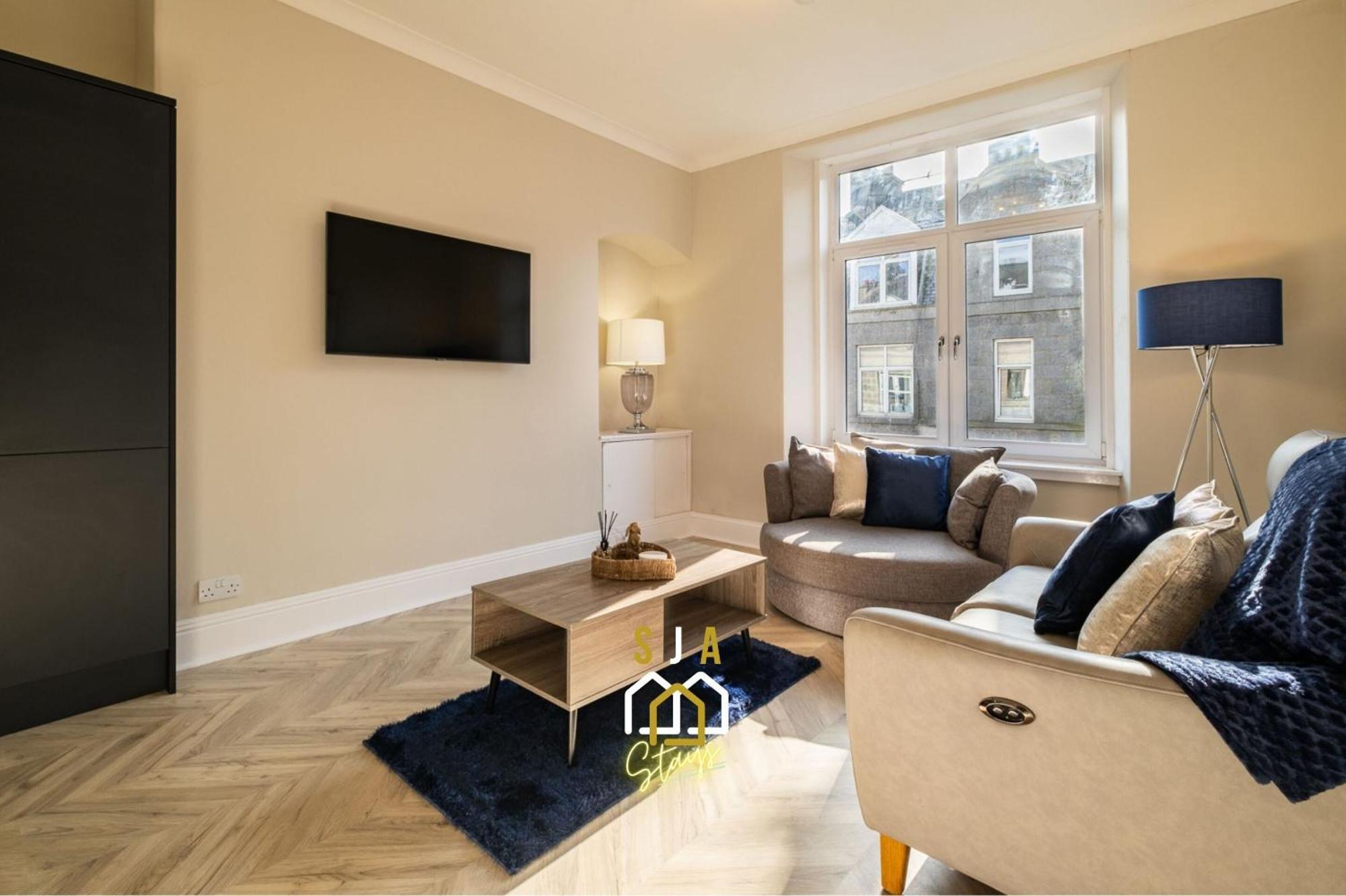 Modern - Sja - 2 Bed Apartment