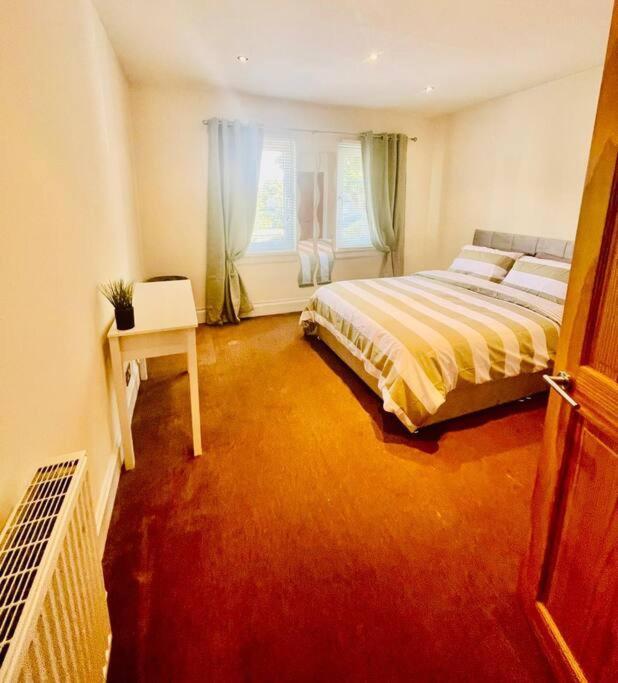 Self Contained Centre Apartamento Aberdeen