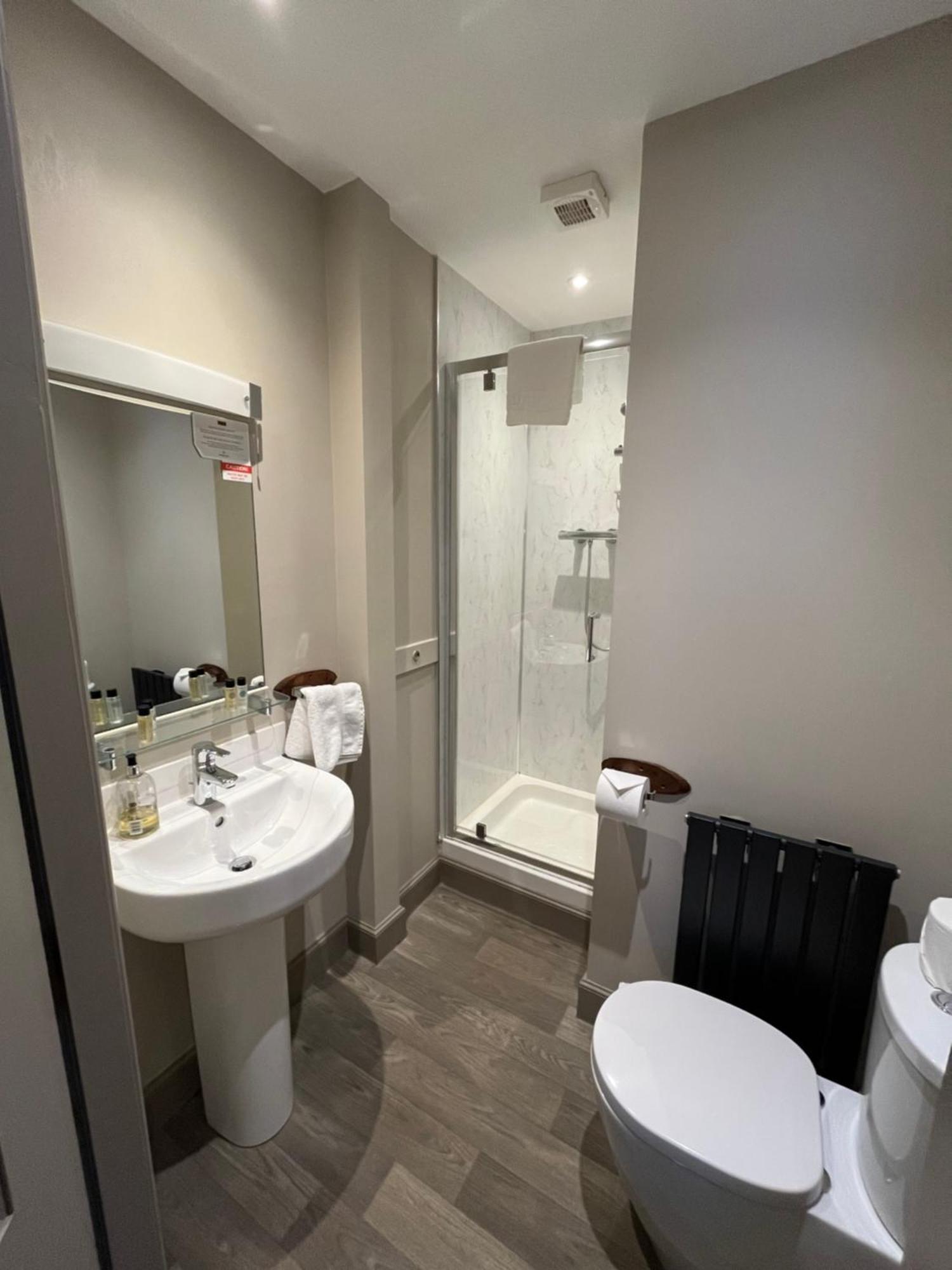 Hotel The Globe 3*