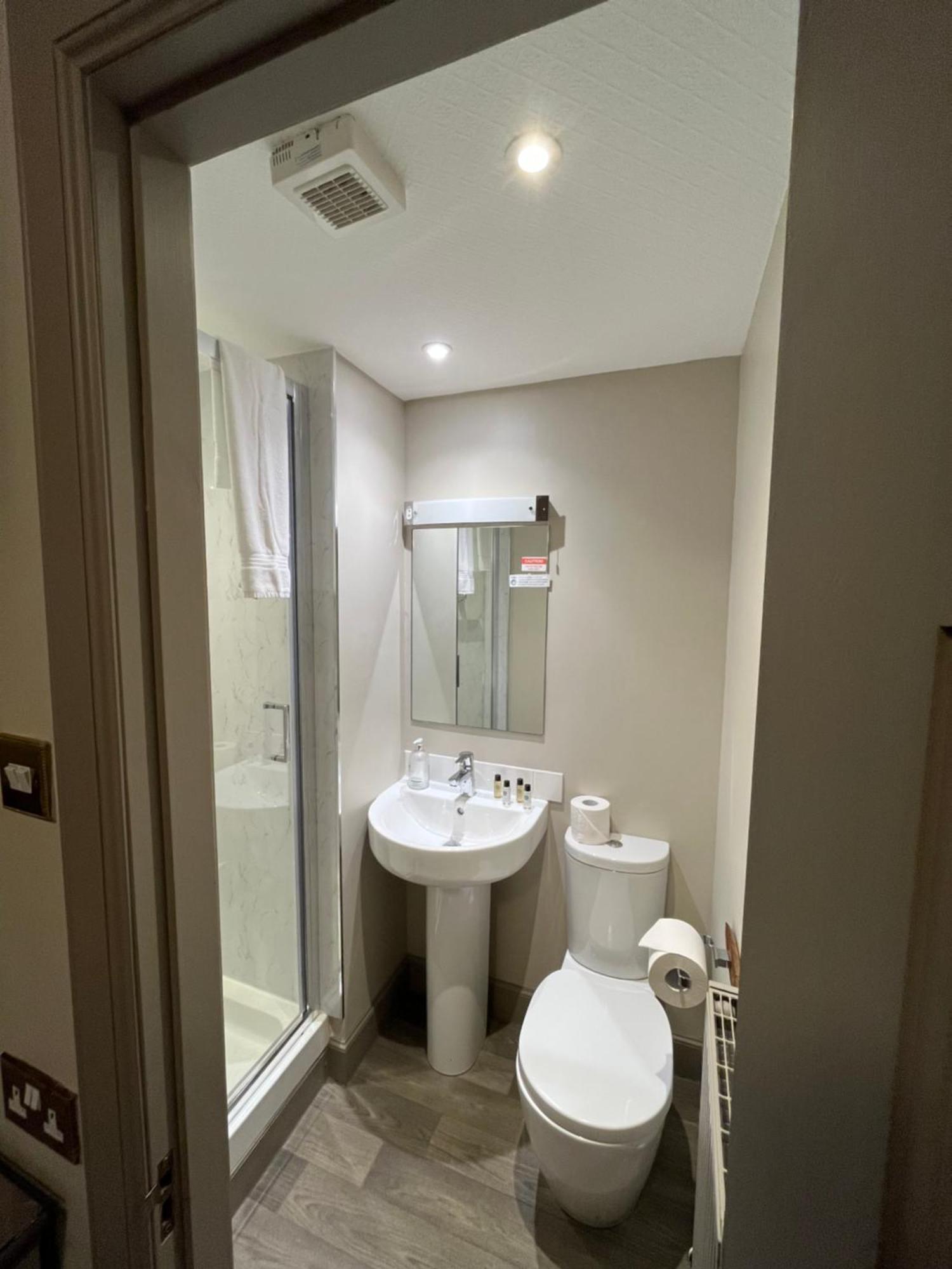 Hotel The Globe 3*