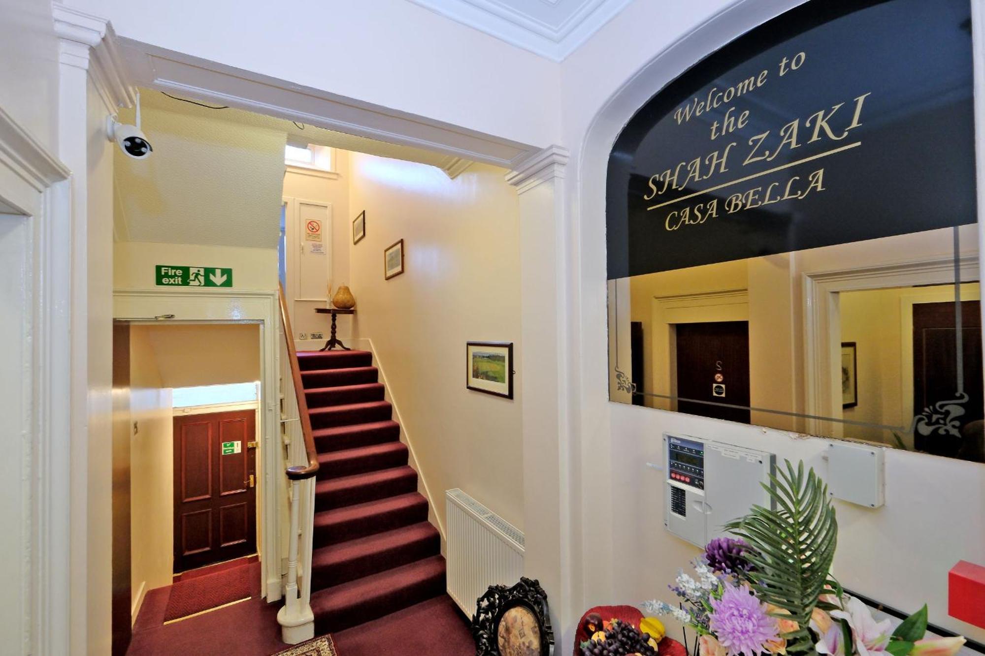 Grandmansion-9br-sleeps17-parking-corporategroups *