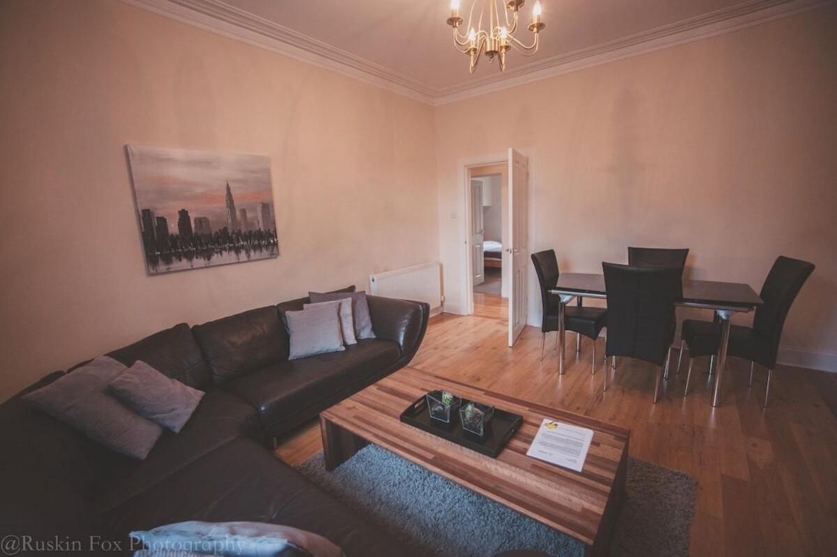 Apartment Stylish And Spacious Two Bed In Aberdeen's West End
