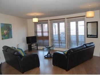 Portland Street Apartment