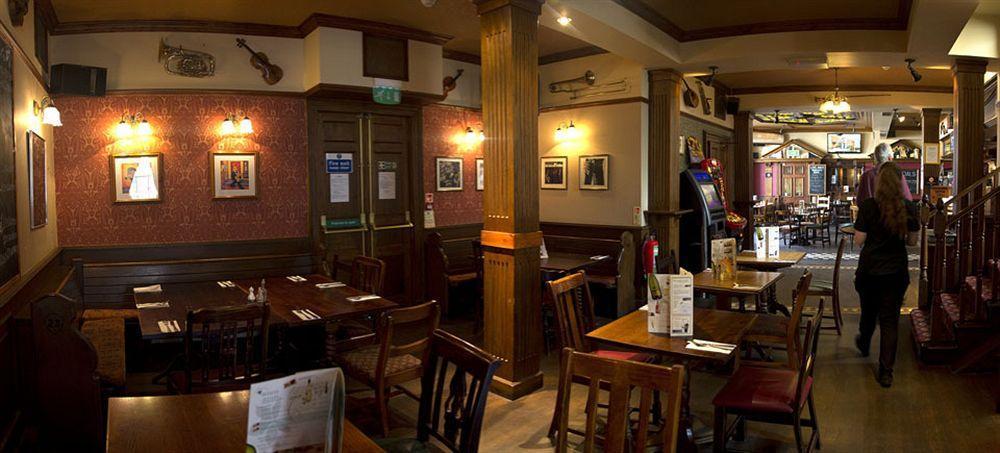 The Globe 3* Aberdeen