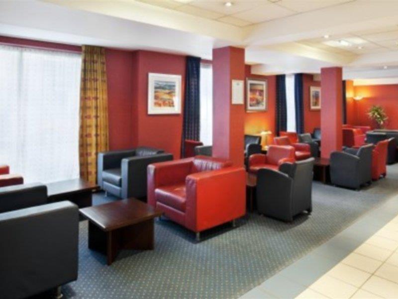 Express Centre By Ihg Hotel 3*