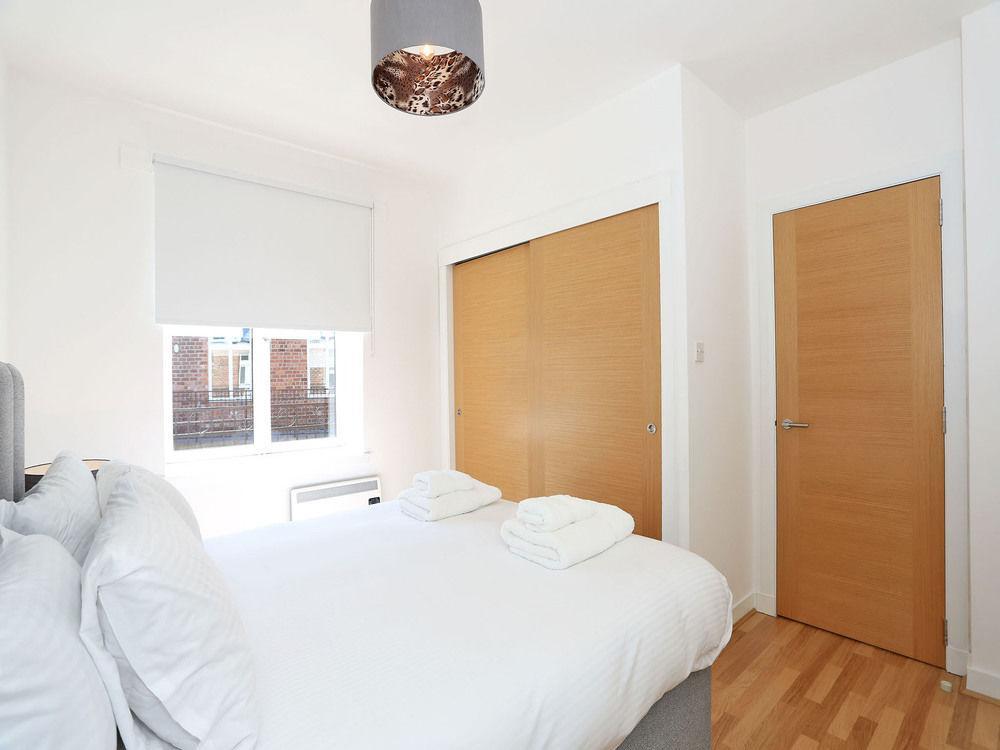 Hotel Virtue - The Galleria Aberdeen