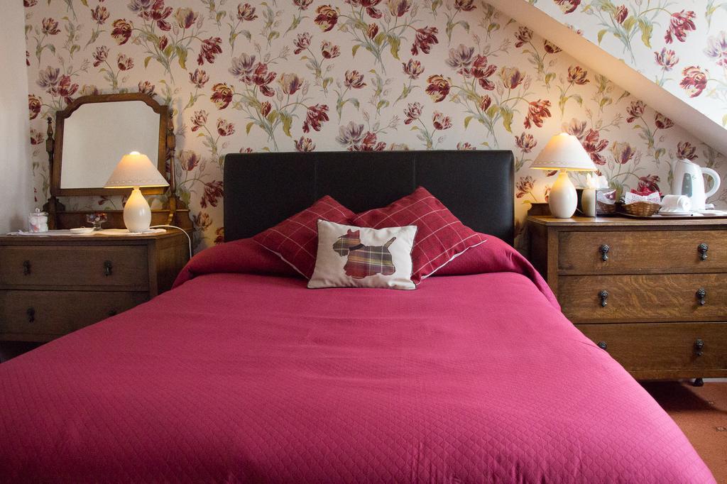 Roselea House 3* Aberdeen