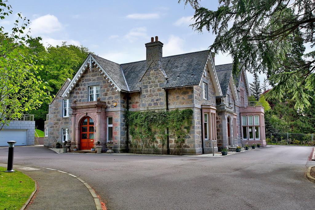 Luxury Scottish *