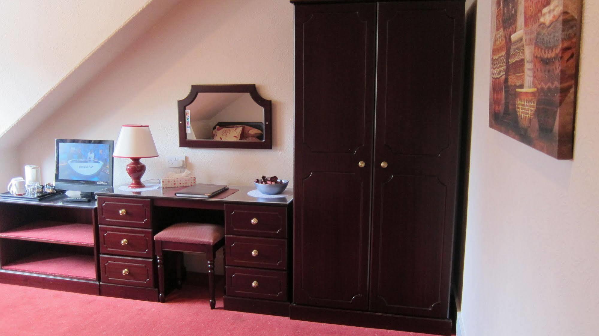 The Jays Guest house Aberdeen