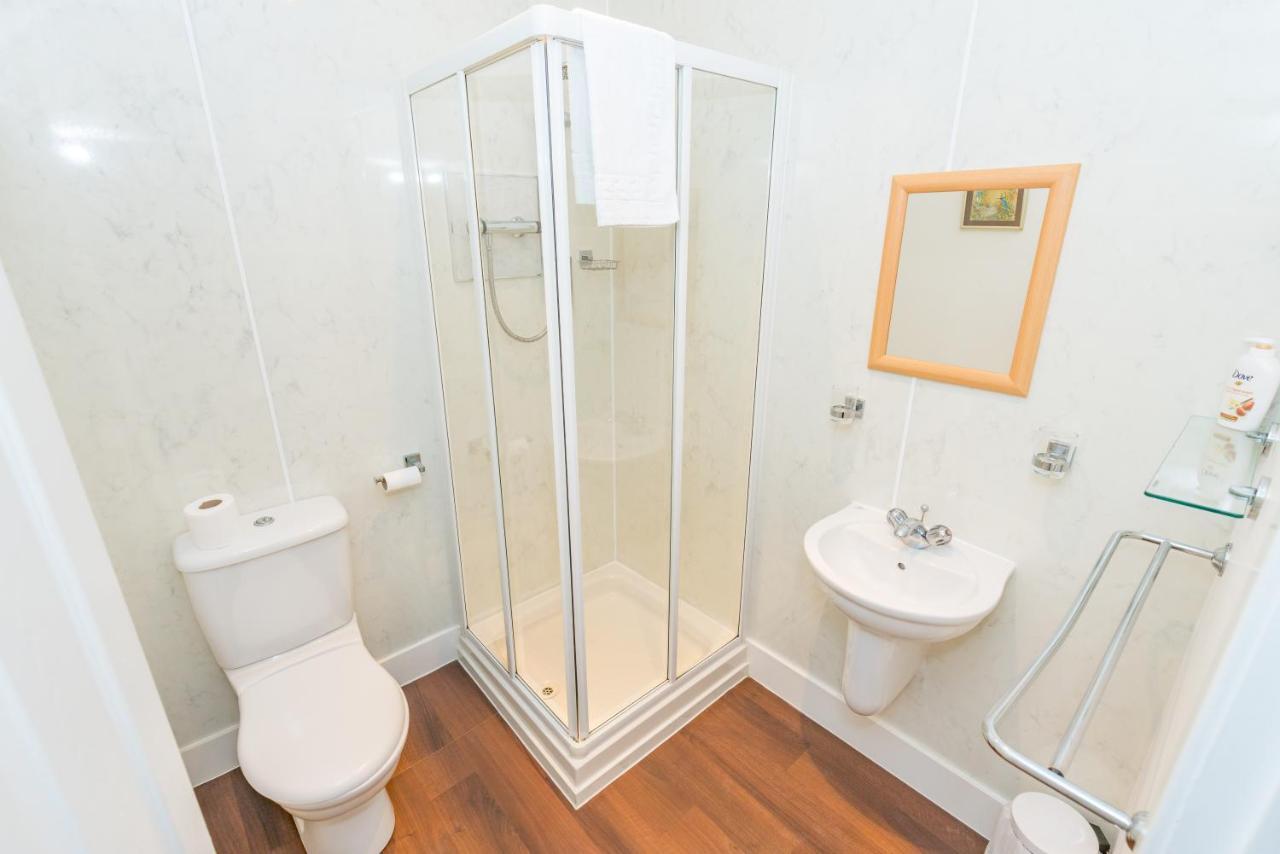 Granite City Guest house *