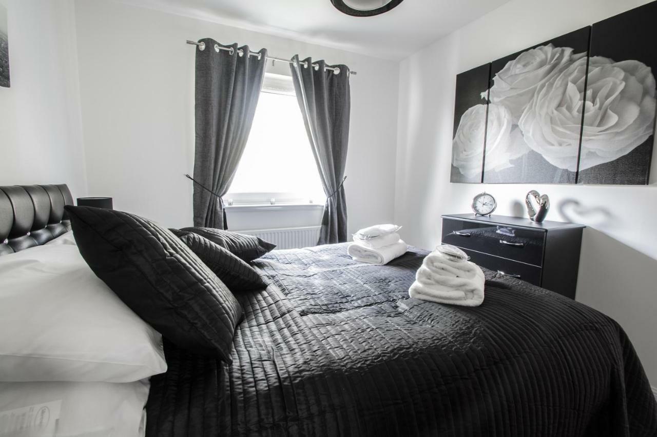 Apartment Orange Town House - Shaw Road, Only 6 Minutes To Centre Aberdeen
