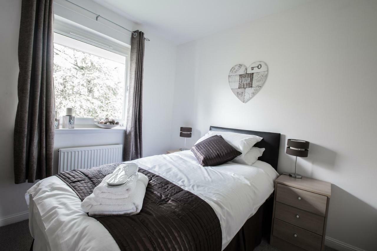 Orange Town House - Shaw Road, Only 6 Minutes To Centre * Aberdeen