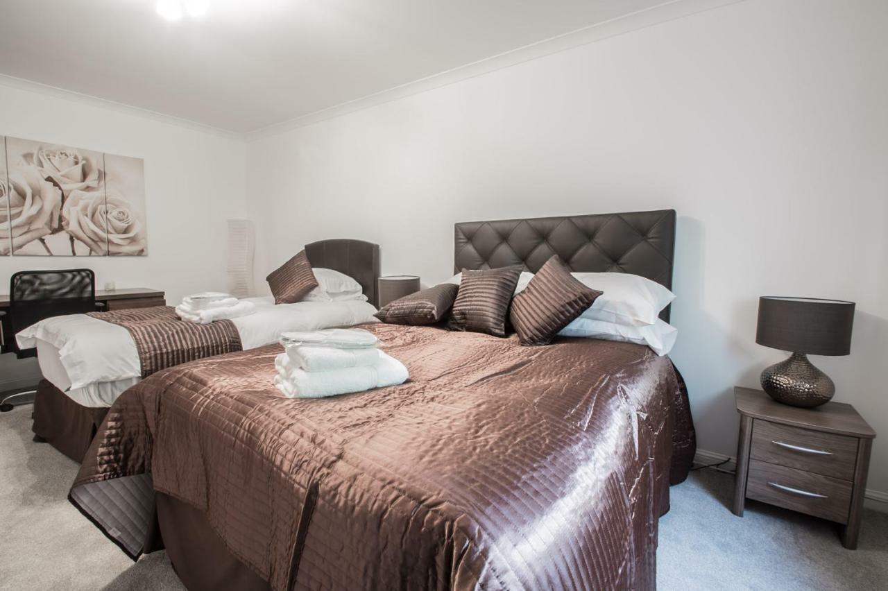 Apartment Orange Town House - Shaw Road, Only 6 Minutes To Centre