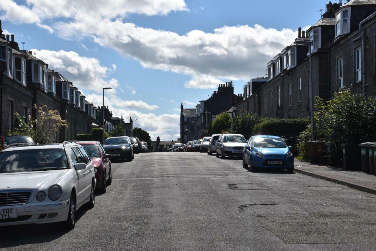 Flat G/r 59 Erskine Street Apartment