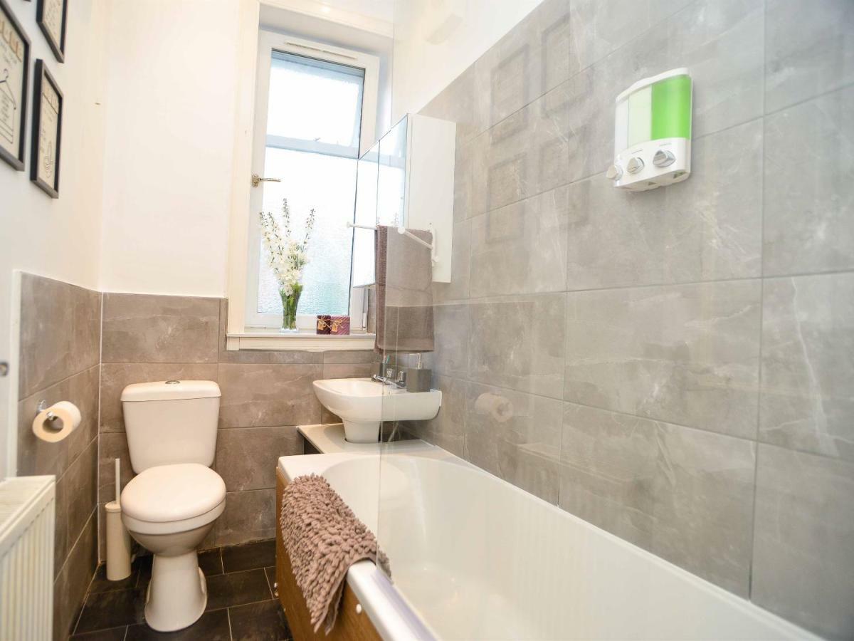 Dunbar Street Apartment